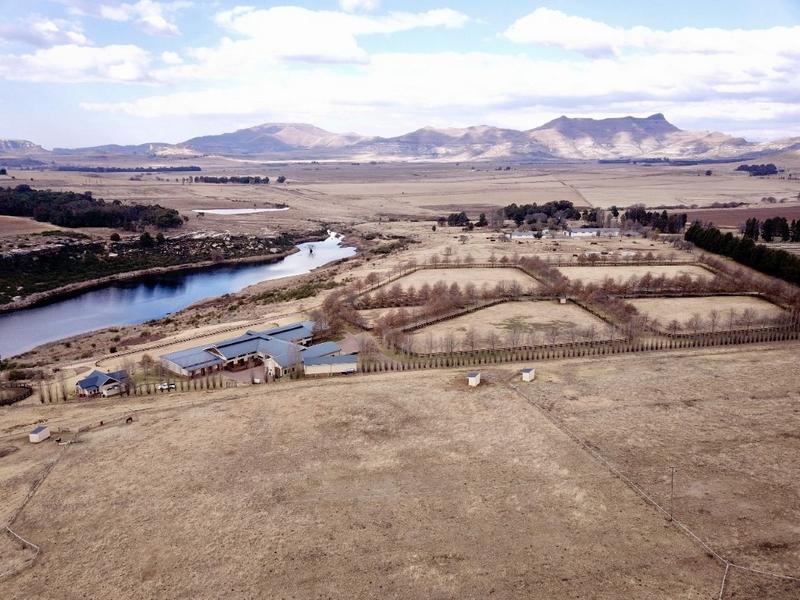 5 Bedroom Property for Sale in Clarens Free State